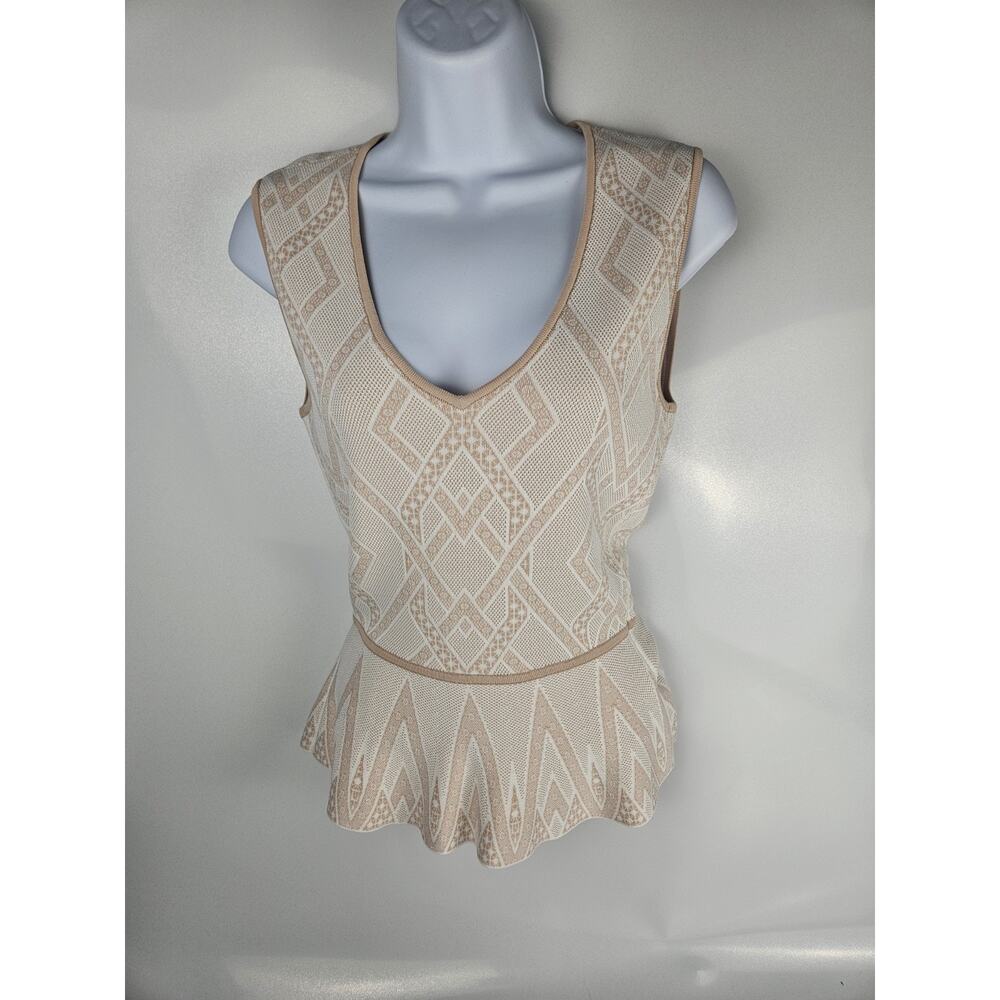 BCBGMaxAzaria Sz XS Peach Gardenia Alonya Twill Knit Jacquard Peplum‎ Top